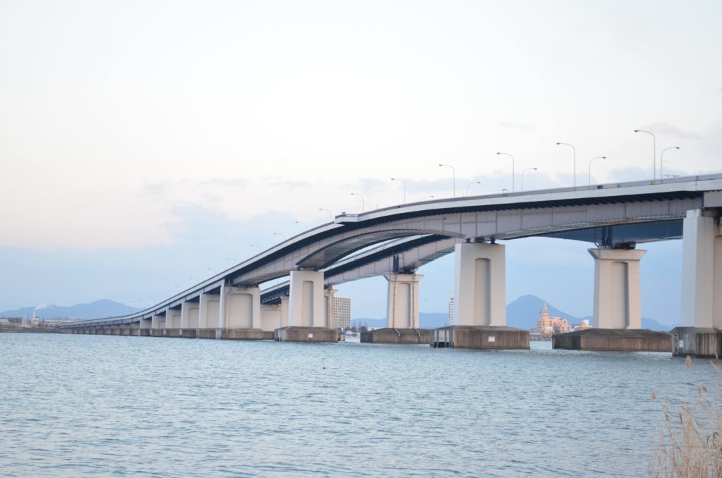 琵琶湖大橋