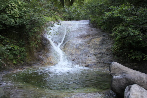 カムイワッカ湯の滝