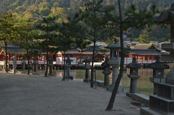 厳島神社