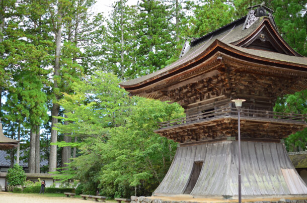 金剛峯寺の鐘楼